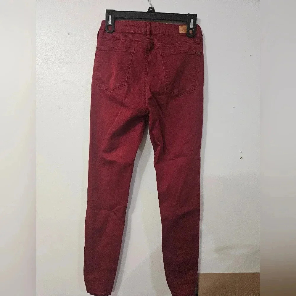 Judy blue maroon skinny jeans! - Picture 5 of 10